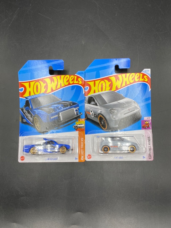 Photo 1 of Hot Wheels Bundle