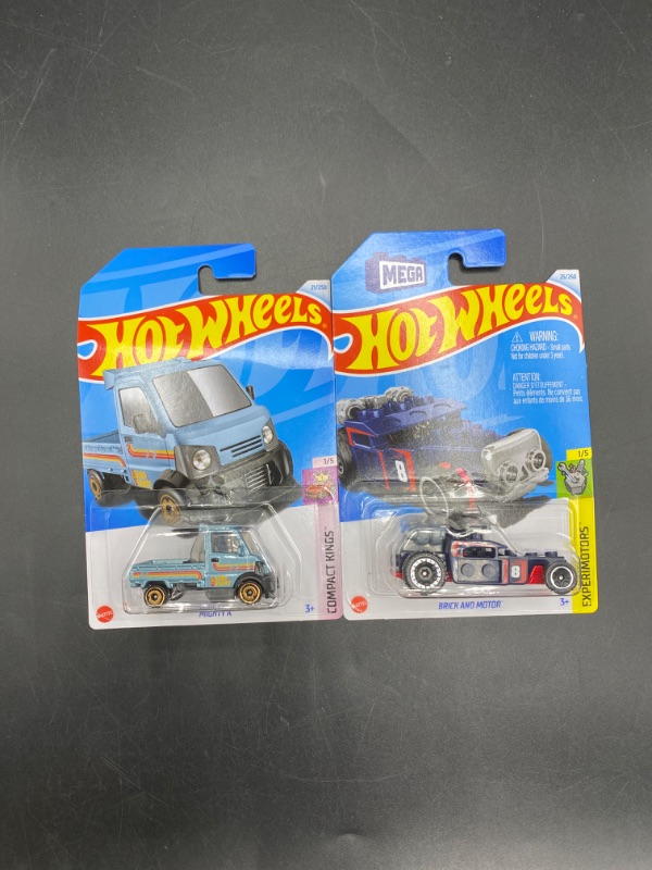 Photo 1 of Hot Wheels Bundle