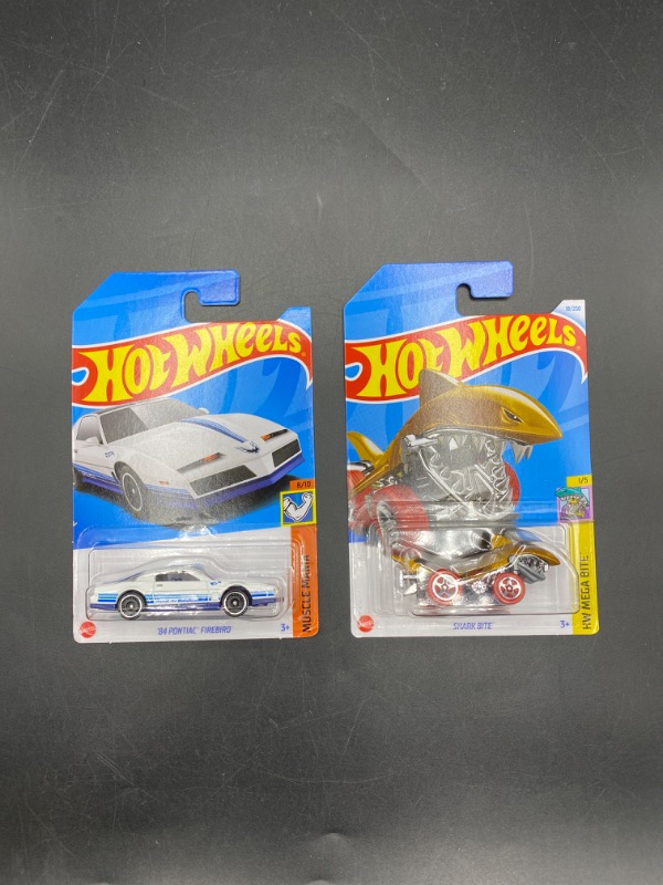 Photo 1 of Hot Wheels Bundle