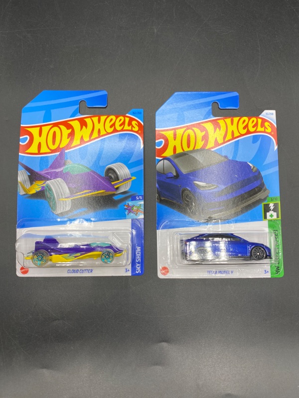 Photo 1 of Hot Wheels Bundle