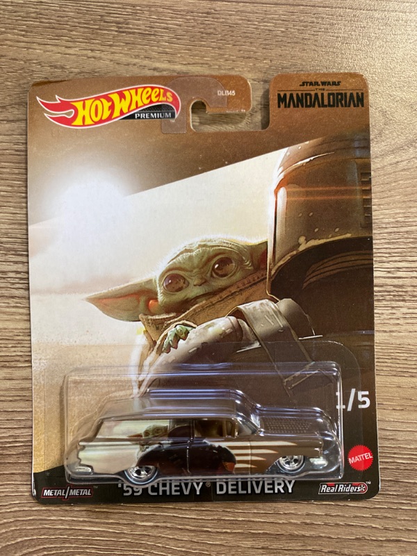 Photo 2 of Hot Wheels '59 Chevy Delivery, Star Wars The Manalorian 1/5
