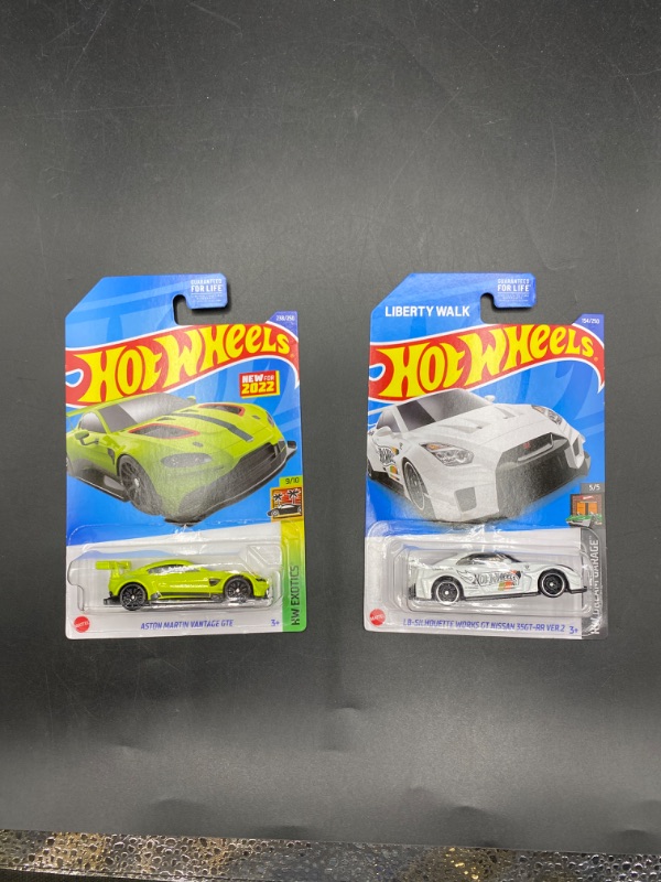 Photo 1 of Hot Wheels Bundle