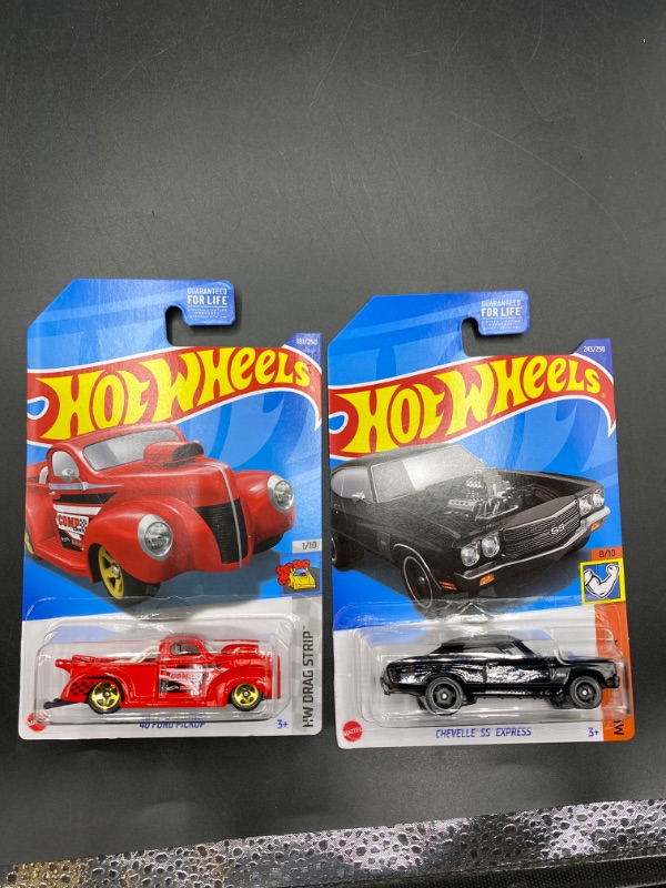 Photo 1 of Hot Wheels Bundle