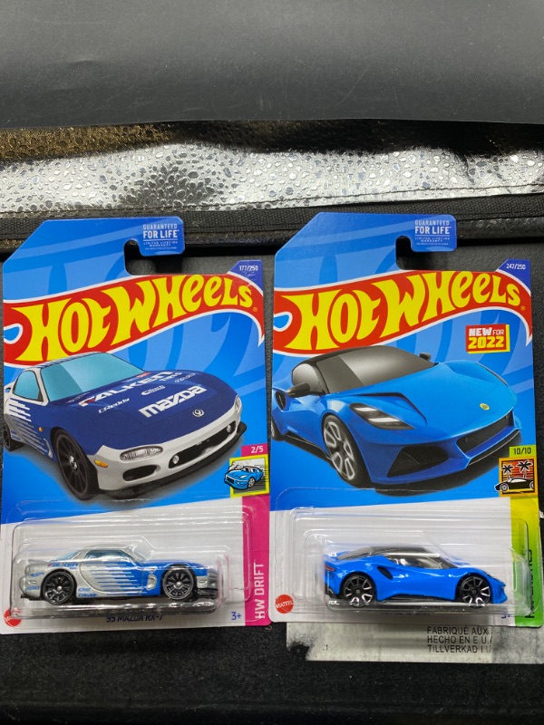 Photo 1 of Hot Wheels Bundle