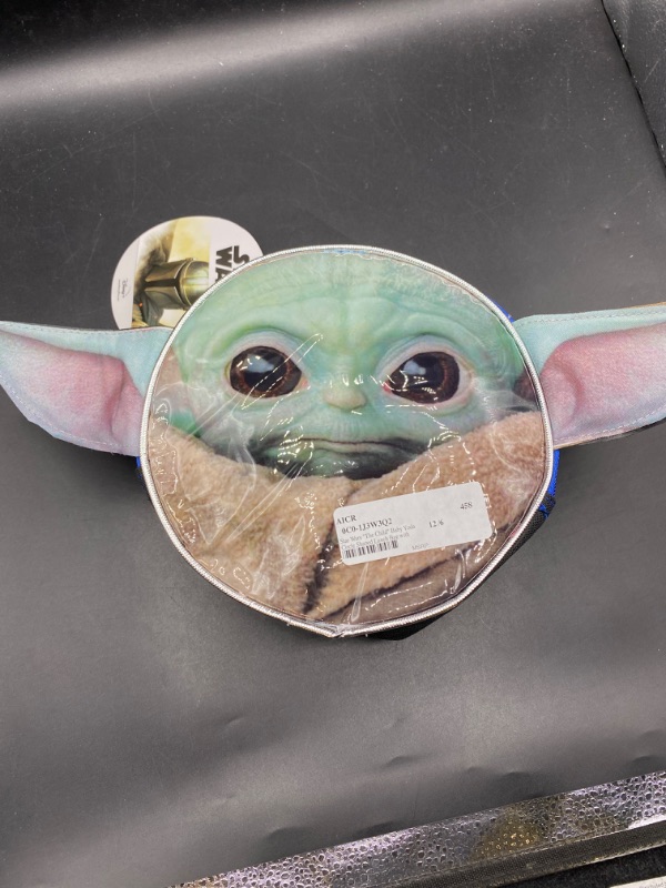 Photo 2 of Star Wars the Child Baby Yoda Circle Shaped Lunchbox