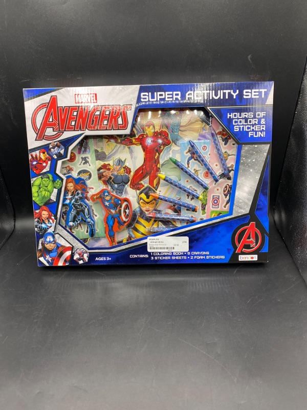 Photo 1 of Avengers Super Activity Set