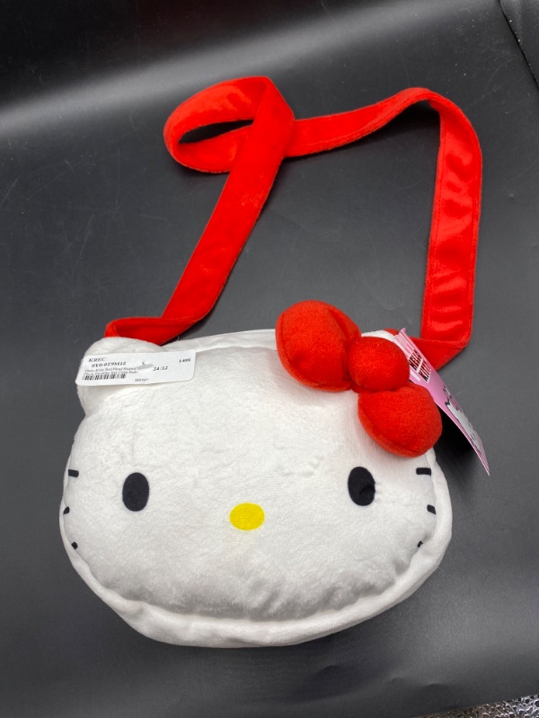 Photo 1 of Hello Kitty Plush Headshaped Purse