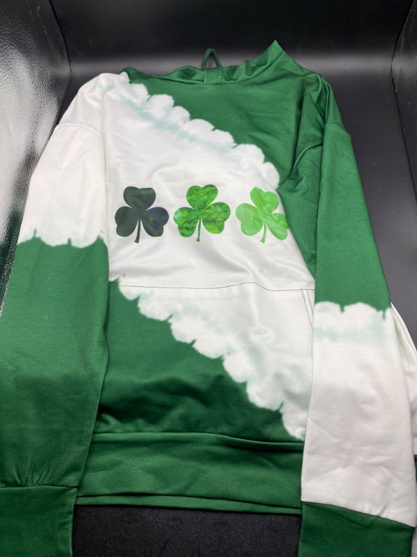 Photo 2 of (S) WIWIQS Women's St Patrick's Day Loose Sweatshirt Clover Print Casual Irish Pullover Tops
SMALL
