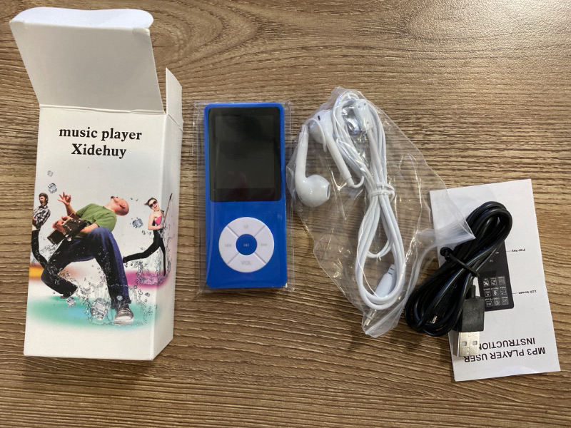 Photo 2 of MP3 Player with 32GB TF Card,Built-in HD Speaker,Portable HiFi Music Player with Video/Voice Recorder/FM Radio/Photo Viewer/E-Book Player for Kids
