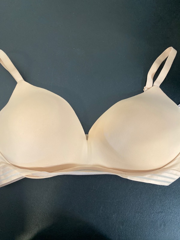 Photo 2 of Women's Wirefree Push-up Bra - Auden™ Soft Beige 40D
