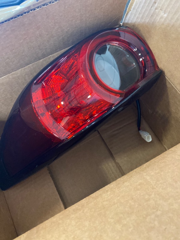 Photo 1 of Rear Passenger Side Tail Light Compatible with 2017 2018 2019 2020 2021 Mazda Cx5 Cx-5 Halogen Outer Right Clear Lens Tail Lights Brake Lamps (R)
