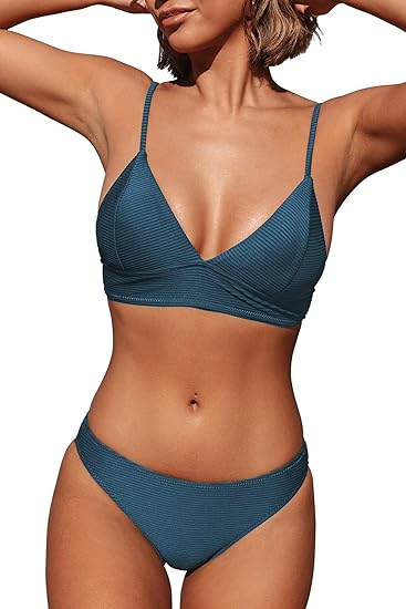 Photo 1 of Size M - CUPSHE Women Bikini Set Solid Color Sexy Triangle Two Piece Swimsuit
