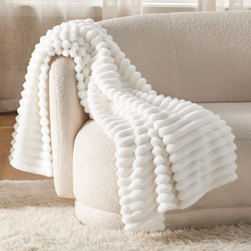 Photo 1 of Bedsure White Fleece Throw Blanket for Couch - Super Soft Cozy Blankets for Women, Cute Small Blanket for Girls, 50x60 Inches
