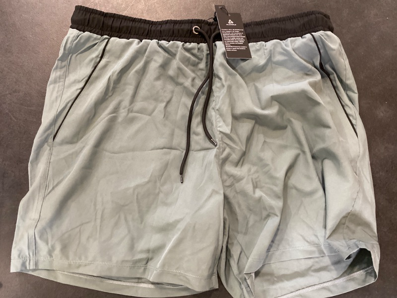 Photo 1 of XL Mens DryFit Shorts Light Grey