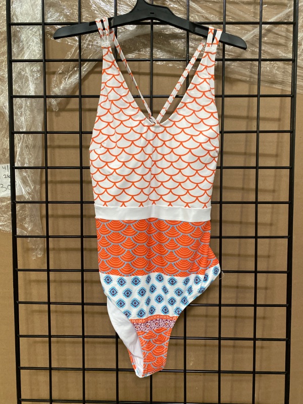 Photo 2 of S CUPSHE Women's One Piece Swimsuit Scoop Neck Double Straps Geo-Print Swimwear Bathing Suits
