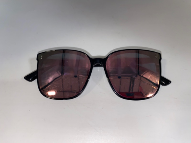 Photo 2 of SOJOS Trendy Oversized Sunglasses for Women and Men
