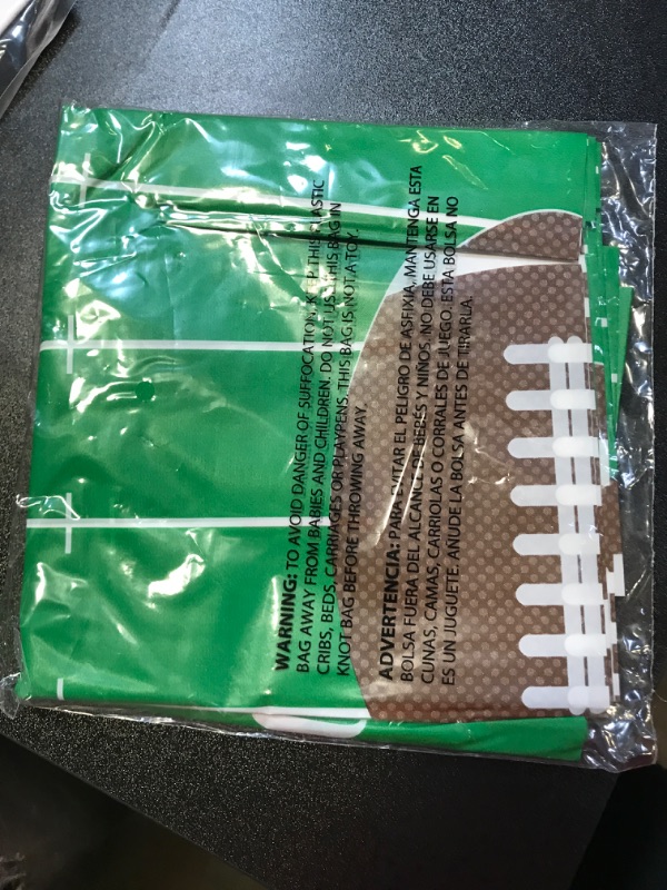 Photo 2 of  Pack Game Day Football Touchdown Tablecover 