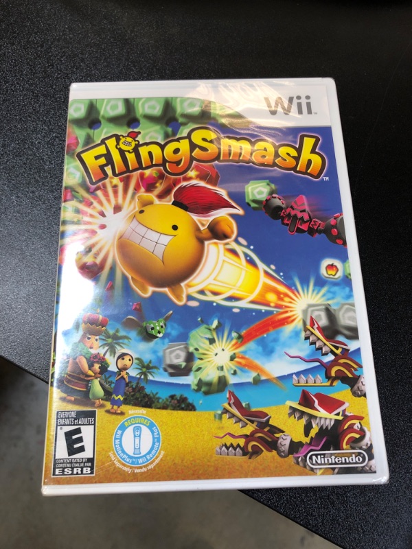 Photo 2 of Flingsmash Wii Game Only
 