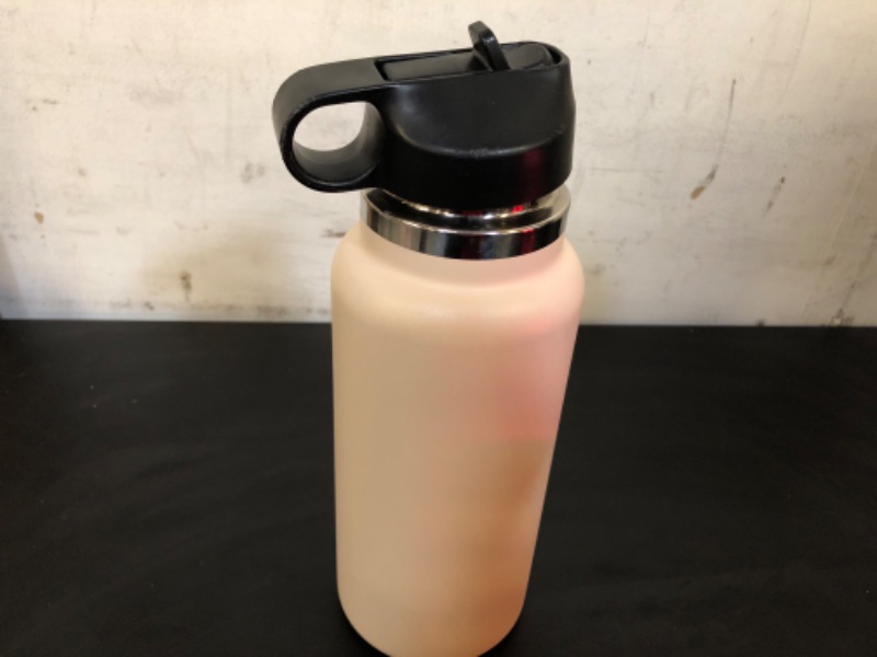 Photo 2 of Hydro Flask Wide Flex Straw Cap Oat 32 Oz