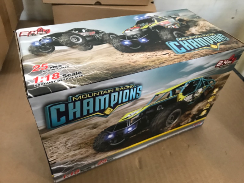 Photo 1 of Remote Control Car, 1:18 Scale All Terrain RC Cars, 25 KM/H Rc Cars with LED Bodylight and 2 Rechargeable Batteries, 2.4Ghz Off-Road Racing Remote Control Truck for Boys Age 4-7 8-12 (Green)