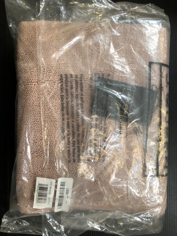 Photo 1 of J Queen New York Linden Bath Mats