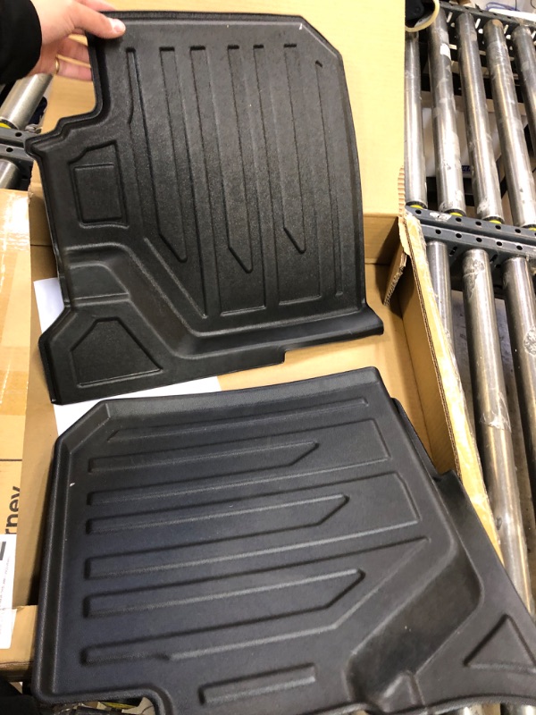 Photo 1 of KEMIMOTO 2 PC FLOOR MATS, UNKNOWN VEHICLE MAKE/MODEL