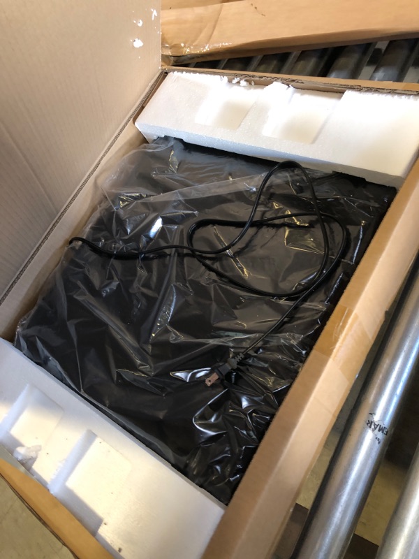 Photo 1 of VEVOR Food Buffet, Fast Heating Warming Trays Hot Plate Perfect for Parties, House, Holidays, ETL, 23.6" x 16.5", Medium, Black 16.5" x 23.6"