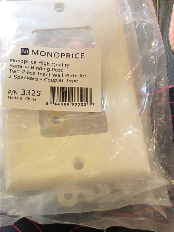 Photo 1 of Monoprice High Quality Banana Binding Post Two-Piece Inset Wall Plate - White - Coupler Type For 2 Speakers