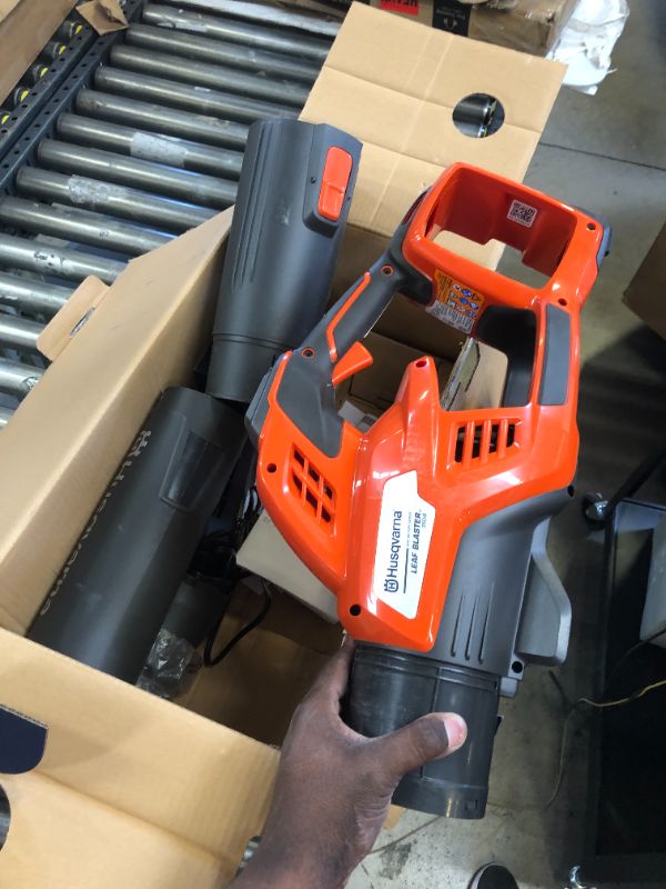 Photo 2 of Husqvarna Leaf Blaster 350iB Battery Powered Cordless Leaf Blower, 200-MPH 800-CFM Battery Leaf Blower with Brushless Motor and Quiet Operation, 40V Lithium-Ion Battery and Charger Included Battery + Charger