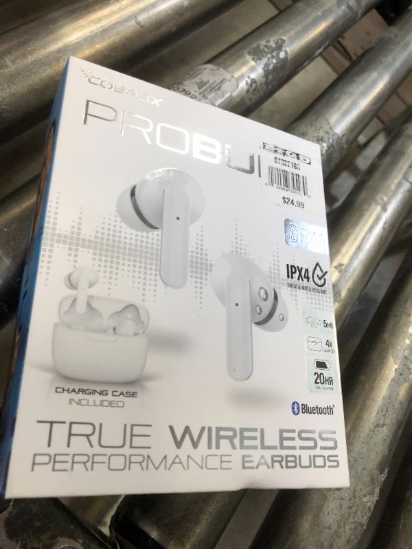 Photo 1 of white bluetooth wireless headphones