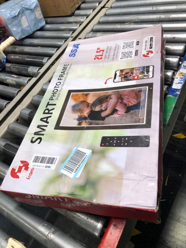 Photo 1 of FRAMEO 21.5 inch WiFi Digital Picture Frame Anti-Glare 1920x1080 FHD IPS Screen LCD Advertising Player,32GB storage,Support USB Drive/Mirco SD Card Extend Storage,Auto-Rotate,HDMI Input,Wall Mountable 21.5 inch FRAMEO