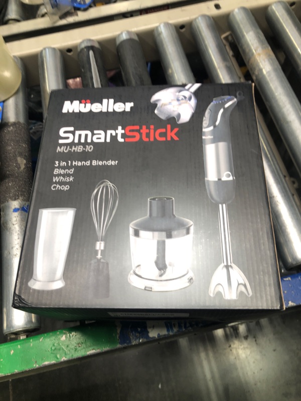 Photo 2 of Immersion Blender Handheld, 800W Scratch Resistant Hand Blender, Abuler 5 in 1 Emulsifier Blender Mixer, BPA-Free 12 Speed Stick Blender, Beaker, Chopper, Whisk, Frother, for Soup, Sauce (Black)