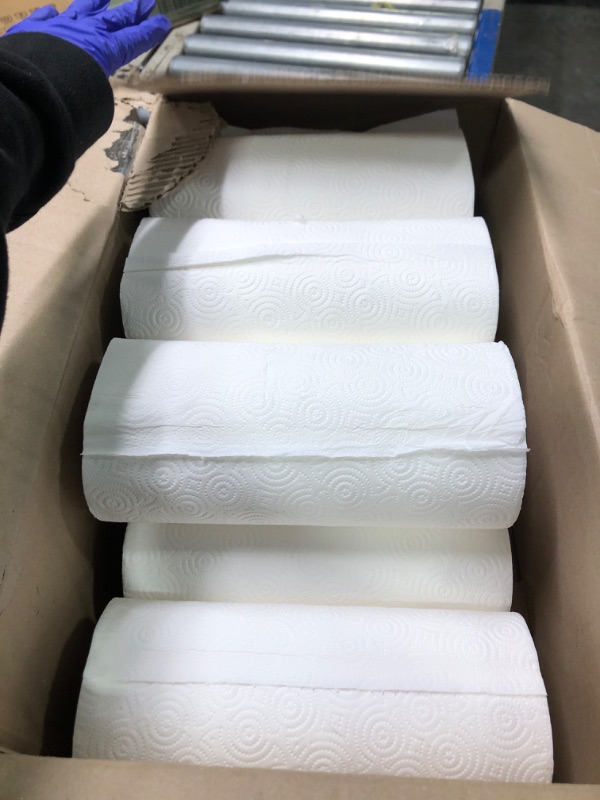Photo 3 of ** only has 8**
Amazon Basics 2-Ply Paper Towels, Flex-Sheets, 150 Sheets per Roll,