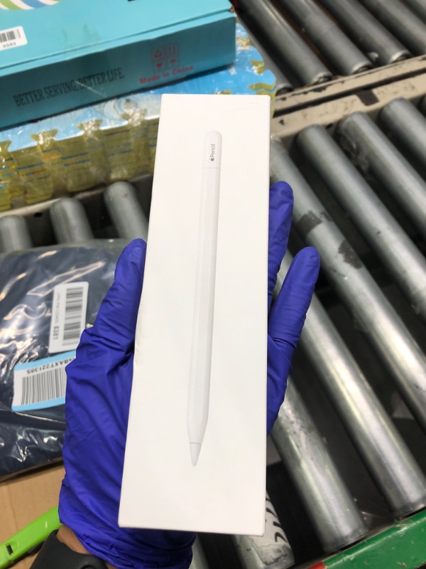 Photo 2 of Apple Pencil (USB-C)