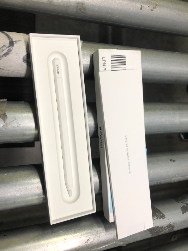 Photo 4 of **NEED LATEST SOFTWARE**Apple Pencil (USB-C)