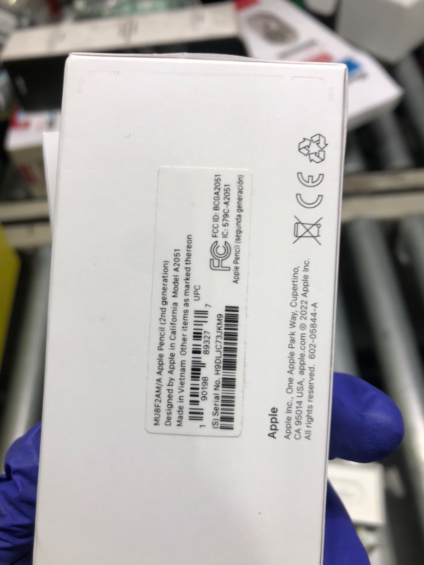 Photo 4 of **NEED LATEST SOFTWARE** Apple Pencil (2nd Generation)