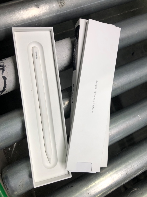 Photo 3 of Apple Pencil (2nd Generation)