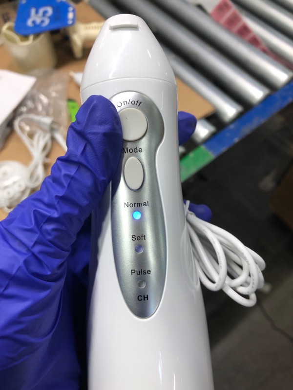 Photo 4 of ** new open box**
Aquasonic Home Dental Center Ultra Sonic Rechargeable Electric Toothbrush & Smart Water Flosser - Complete Family Oral Care System - 10 Attachments