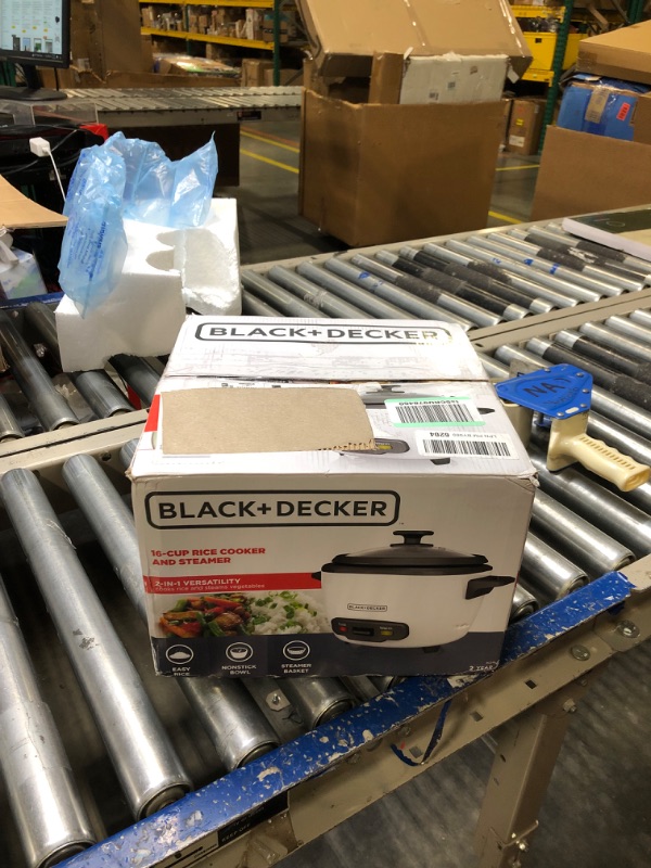 Photo 1 of BLACK+DECKER 16-Cup Cooked/8-Cup Uncooked Rice Cooker and Food Steamer, White 16-cup rice cooker