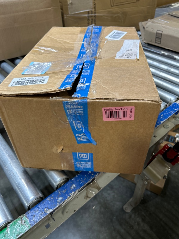 Photo 1 of GM Genuine Parts 84106544 Vapor Canister
