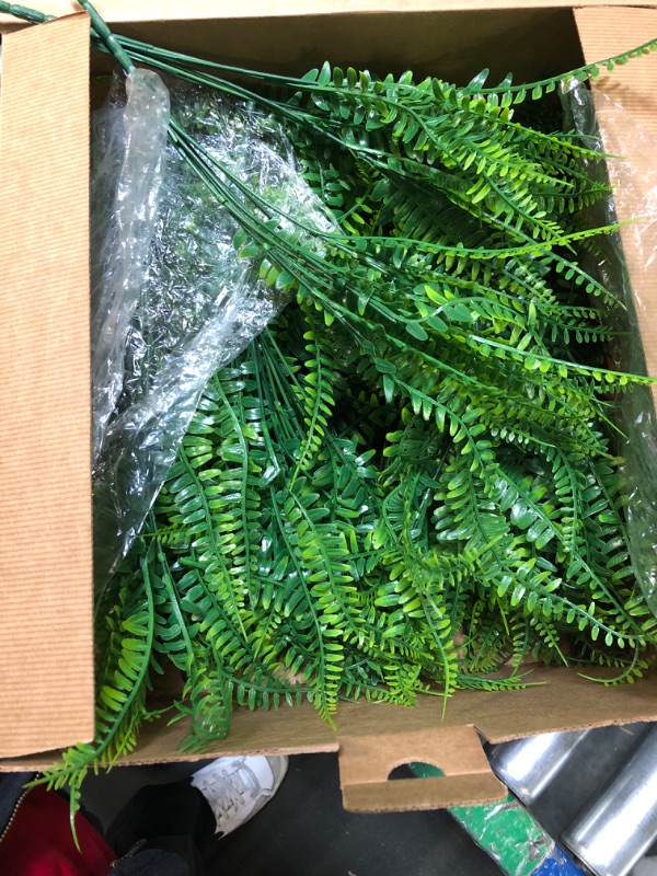 Photo 2 of 16 Bundles of Faux Ferns - Boston Ferns, Outdoor UV Resistant and Non Fading Artificial Ferns Suitable for Home Garden Indoor and Outdoor Decoration (Green) 16PCS