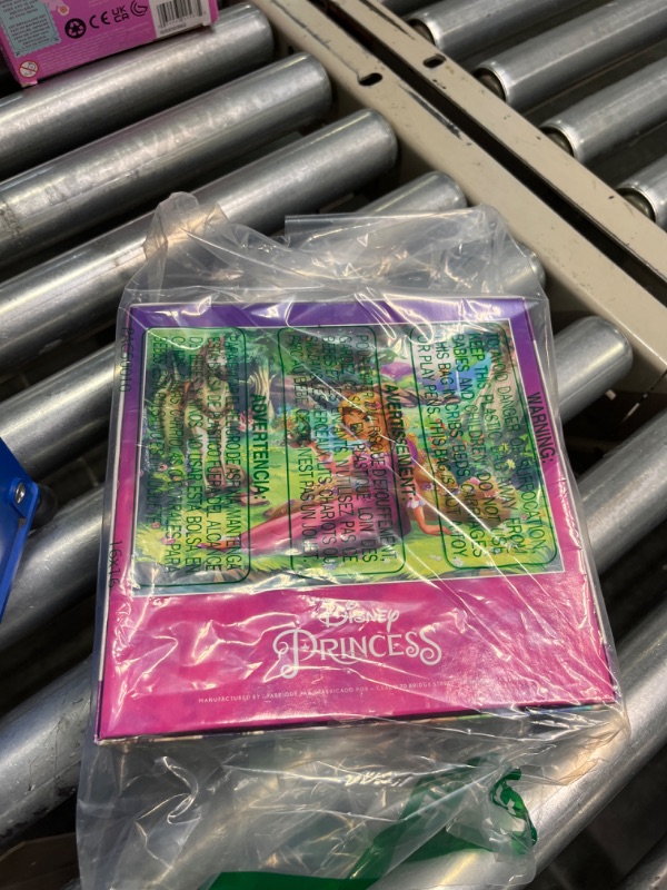Photo 1 of Ceaco - Disney Friends - Rapunzel and Pascal - 200 Piece Jigsaw Puzzle