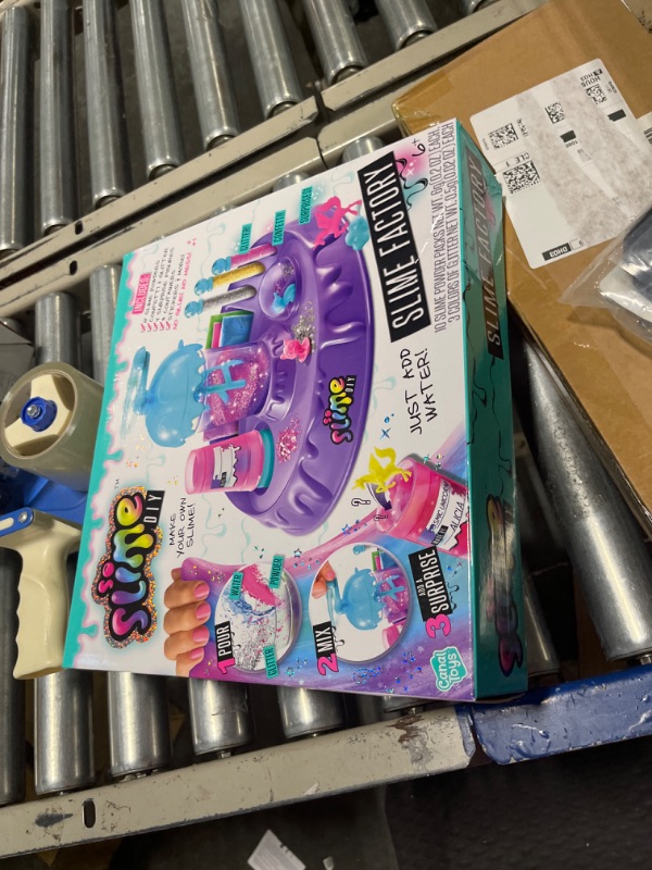 Photo 1 of Canal Toys - So Slime DIY - Slime Factory - Make your own 10 Slimes Just add water No glue, no mess Multi, 13.5" x 3.15" x 12.25"