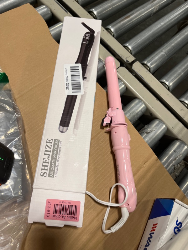 Photo 1 of Curling Wand Automatic Curling Iron Automatic Hair Curler Rotating Curling Iron Hair Waver Hair Styling Irons 30s Instant Heat Wand 110-240v 28mm Curl 1.1inch Curl 1.1inch/28mm Curl Pink
