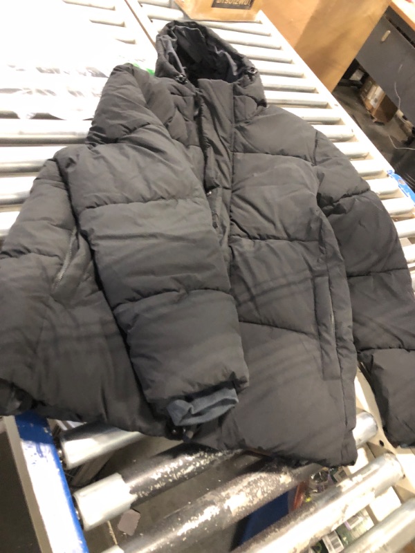 Photo 1 of Amazon Essentials Men's Recycled Polyester Mid-Length Hooded Puffer (Available in Big & Tall) Large Black