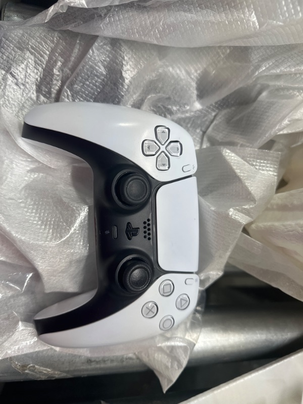 Photo 8 of PlayStation®5 Digital Edition (slim)