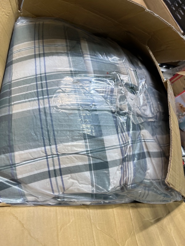 Photo 3 of Eddie Bauer - Queen Comforter Set, Reversible Cotton Bedding with Matching Shams, Plaid Home Decor for All Seasons (Timbers Green, Queen)

