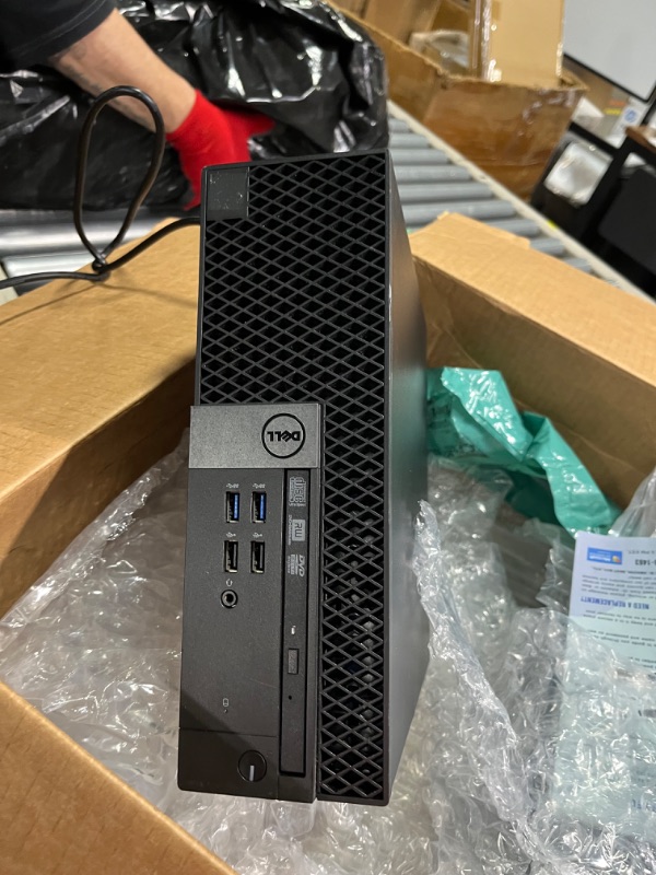 Photo 1 of Dell OptiPlex Desktop Computer with 24 inch Monitor PC and Monitor Bundle, i7-6700 3.4GHz,16GB Ram New 512GB SSD,Intel AC7260 Built-in WiFi Bluetooth,HDMI,Refurbished Desktop,Windows 10 Pro (Renewed) 3040|16-512