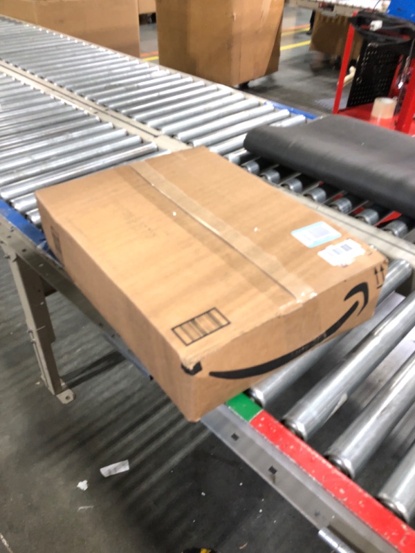 Photo 1 of CWLAKON Chinese New Year Decorations 2024, Chinese Knot Fu Character Hanging Ornaments, Chinese Couplets, Chinese Red Paper Lanterns, Lunar New Year Spring Festival Year of The Dragon Decor ***USED***