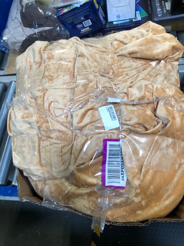 Photo 1 of **USED** Utopia Bedding Fleece Blanket Throw Size Gold 300GSM Luxury Fuzzy Soft Anti-Static Microfiber Bed Blanket (60x50 Inches) Throw Gold